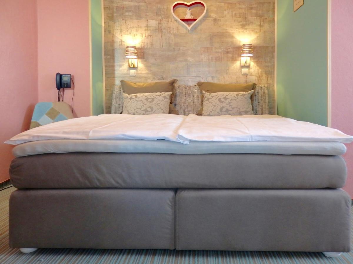 Strandhotel Villa Louisa & Appartementhaeuser Villa Josephine Und Villa Christine Juliusruh Ngoại thất bức ảnh